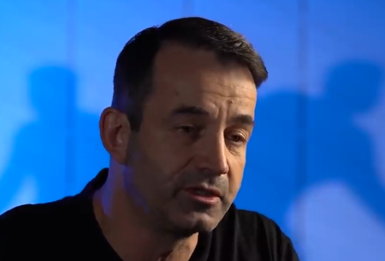 Дмитрий Певцов