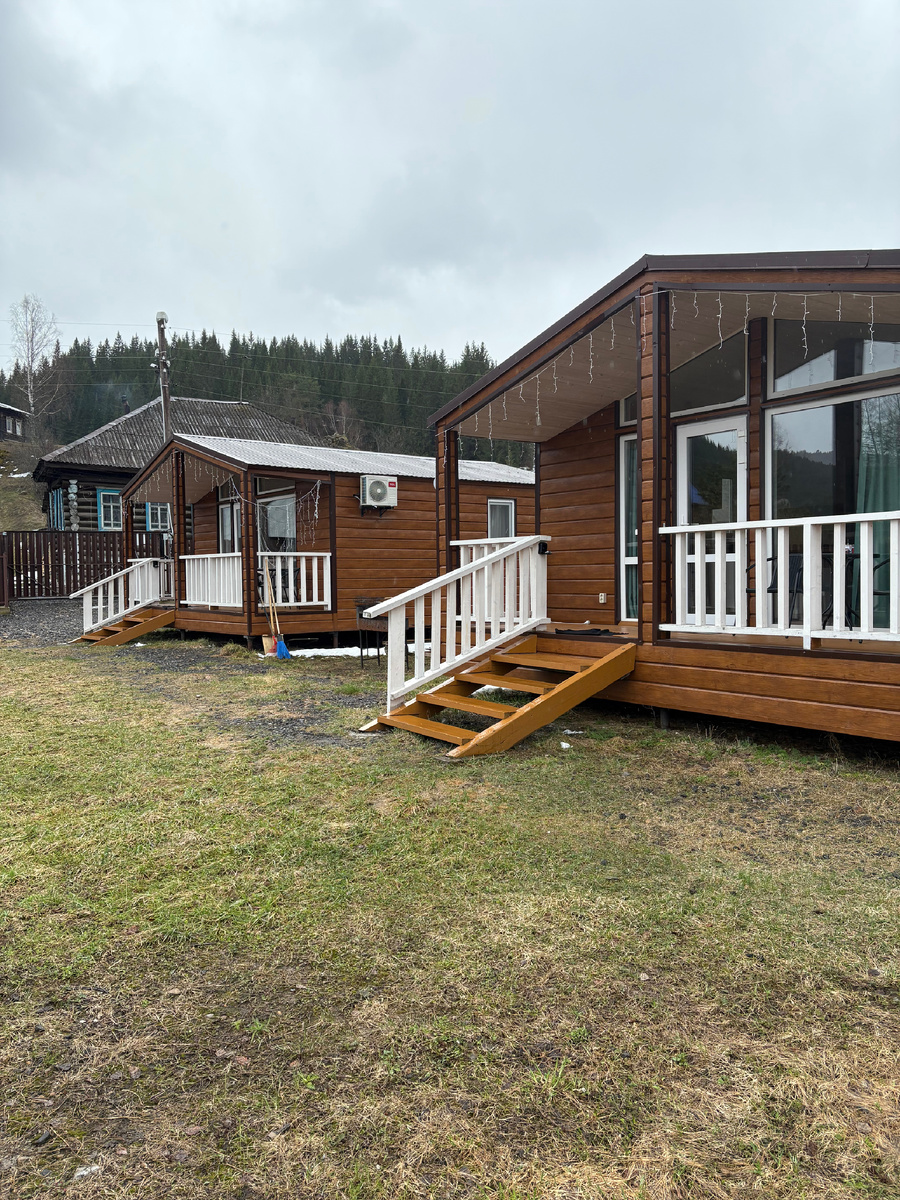 Еще до открытия их начали называть Близнецами за 100% внешнее сходство