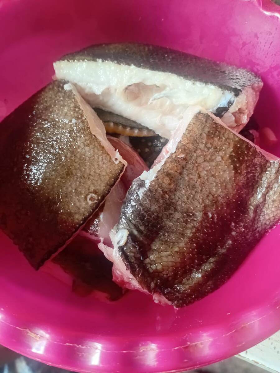 Разделанная рыбка по имени Камбала. Фото от  моей подруги