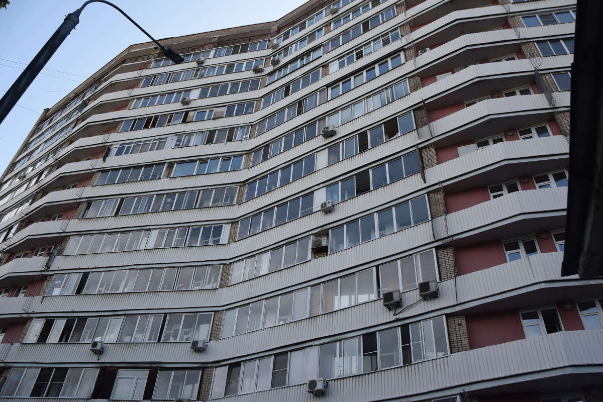 Новокузнецкая улица д. 13 стр. 1. Фото автора канала "Приключения Тома Сойера". 