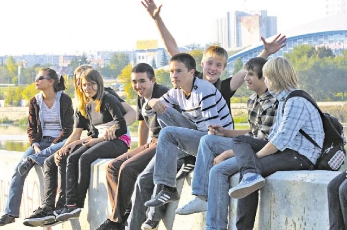    Смолянам представили программу празднования Дня молодежи