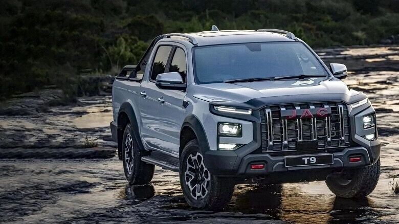 ST9 построен на базе JAC T9 и будет выпускаться она одной линии с «Патриотом». Фото: JAC