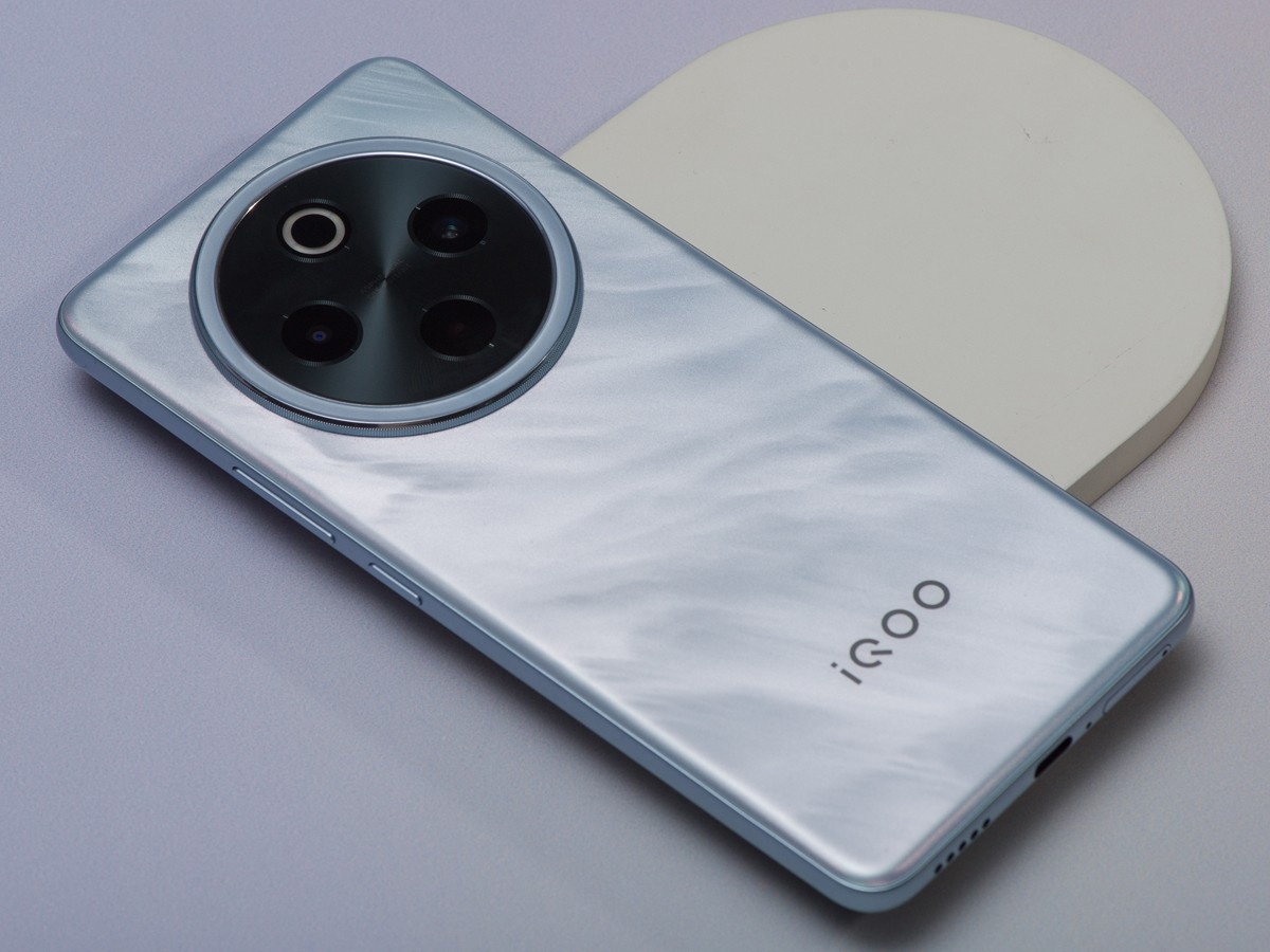    Обзор iQOO Z10: тонкий долгожитель