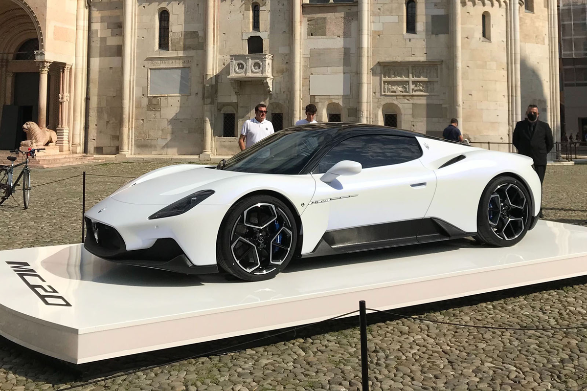 Maserati MC20
