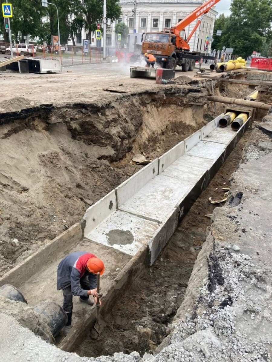    Работы по модернизации участка тепловой сети на проспекте Ленина. Источник: Администрация Барнаула