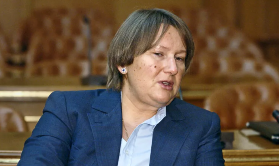 на фото Елена Батурина 