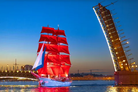 Алые паруса Санкт-Петербург  Из картинок Яндекса