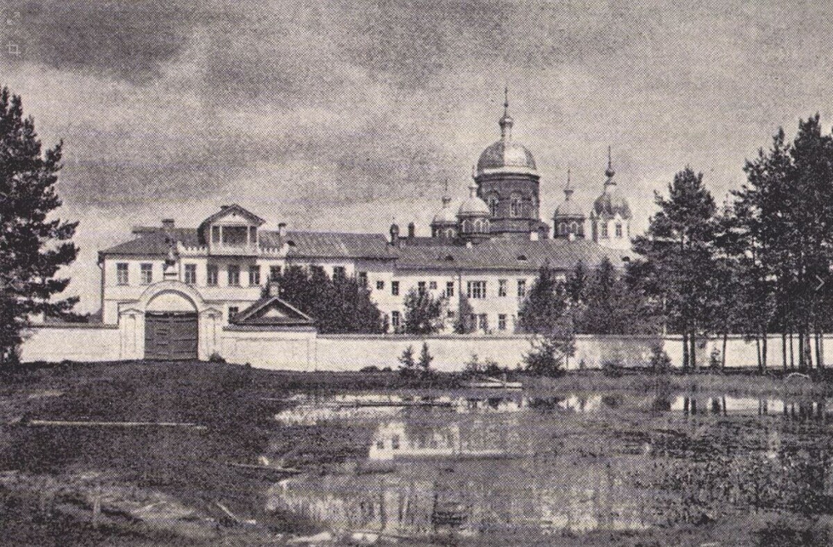 Вид Иоанно-Предтеченского Леушинского монастыря. Фото начала ХХ века