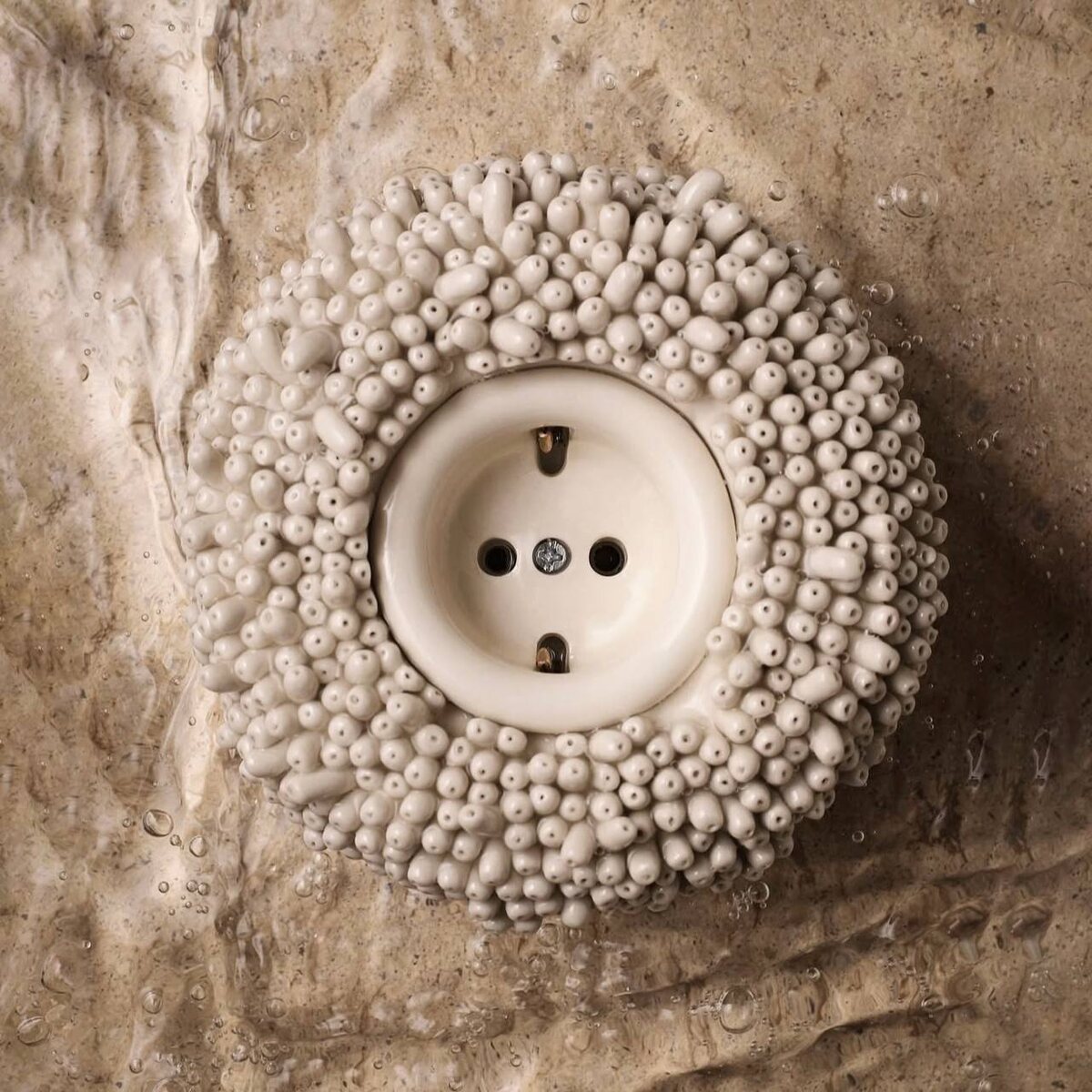 Розетка CORAL  rosetta-electro.ru