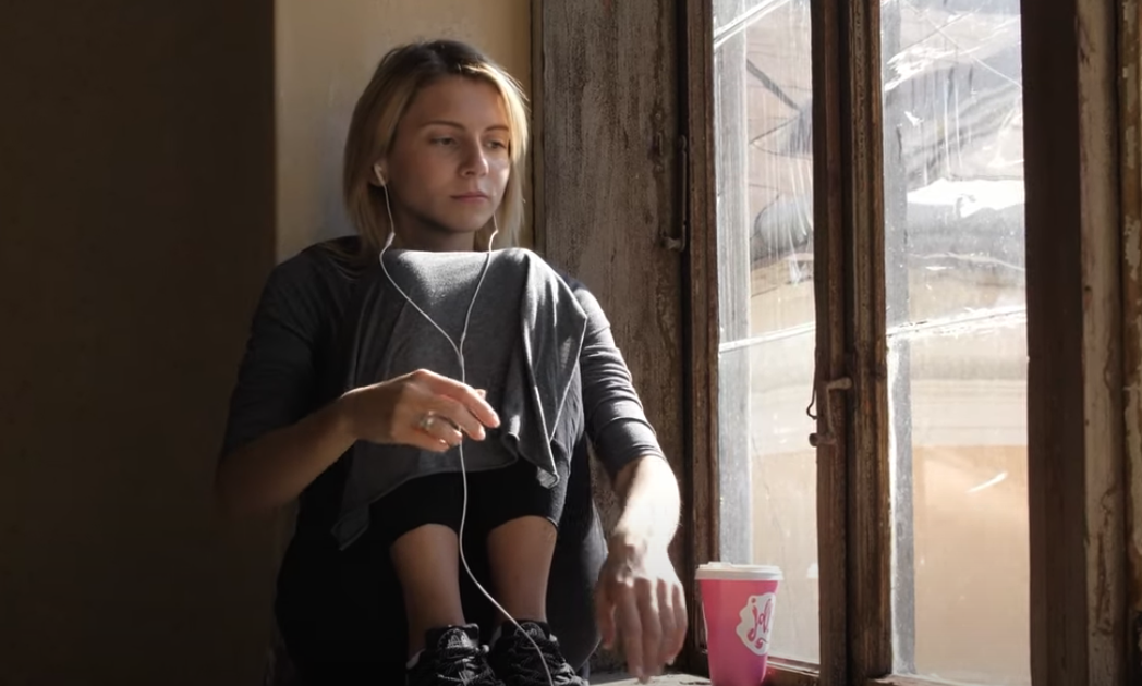 Избегающий тип привязанности: Что нужно знать и понимать!