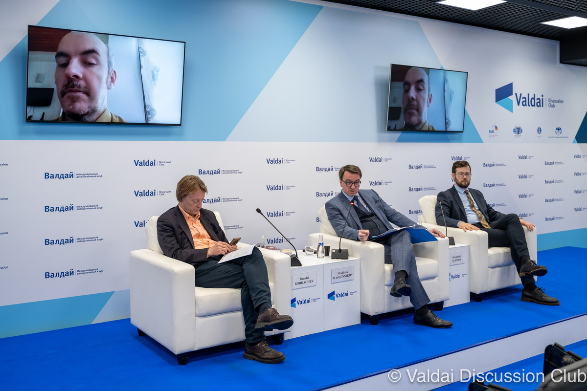 Оливье П. Рокпло, Тимофей Бордачёв, Владислав Масленников, Александр Алешин © Клуб «Валдай»