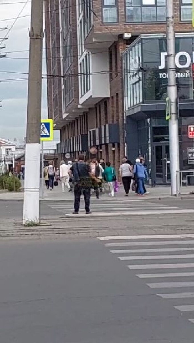    Драка на проспекте Строителей. Источник: "Инцидент Барнаул"