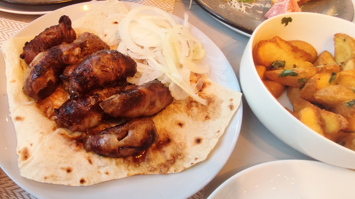 Баранья печень в сетке. Путешествия по России. Владикавказ