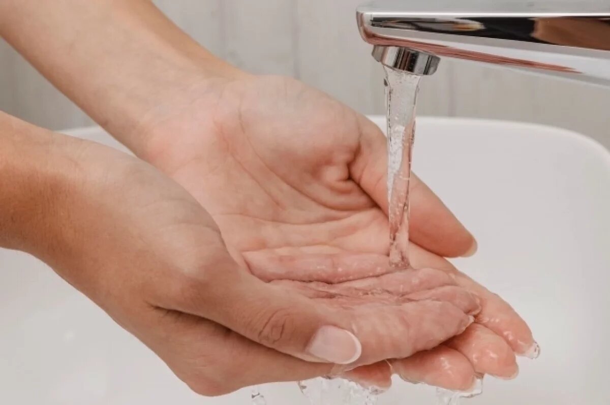    В нескольких районах Ростова горячей воды ждут уже 1,5 месяца