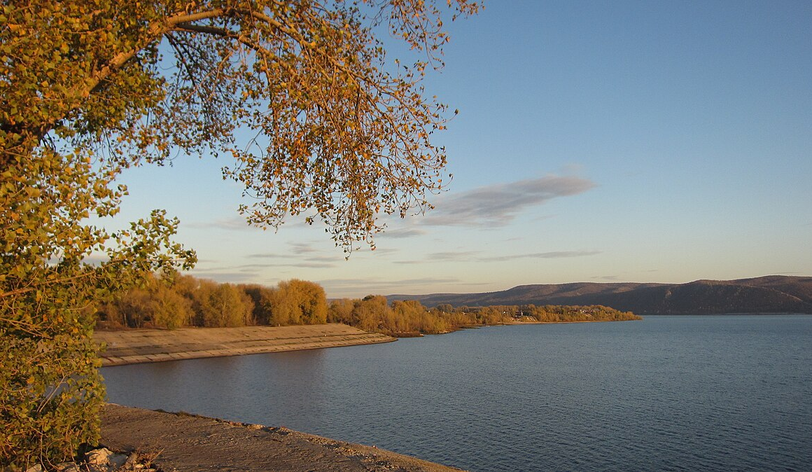 Фото: Вид на Жигулёвские горы. Derbrauni / Wikimedia