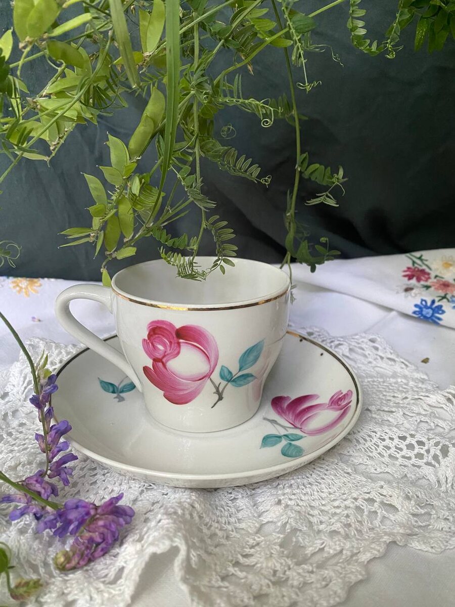 Первомайский фарфоровый завод, Песочное