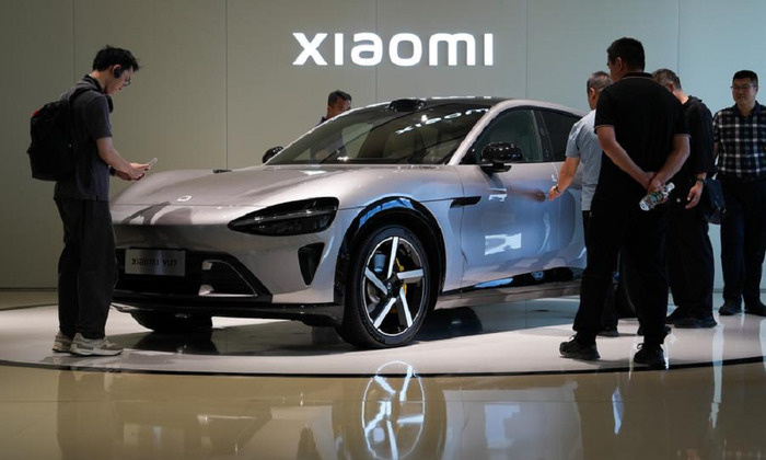    Xiaomi представила первый электрокроссовер YU7 и умные очки с ИИ