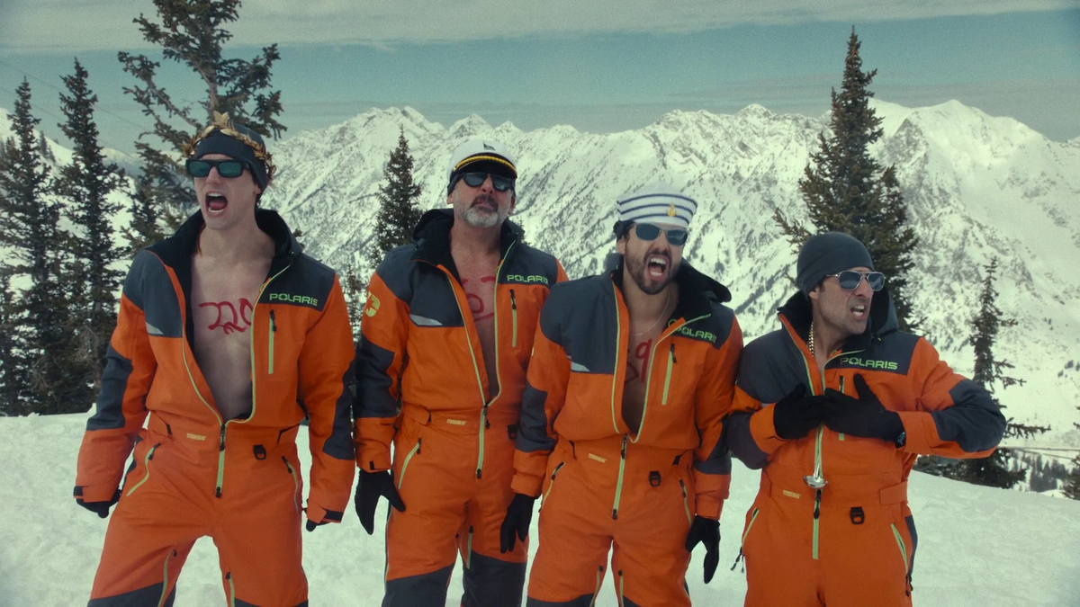 Кадр из фильма «Mountainhead». Режиссер: Джесси Армстронг. Производство: HBO Films, Hot Seat Productions, Project Zeus