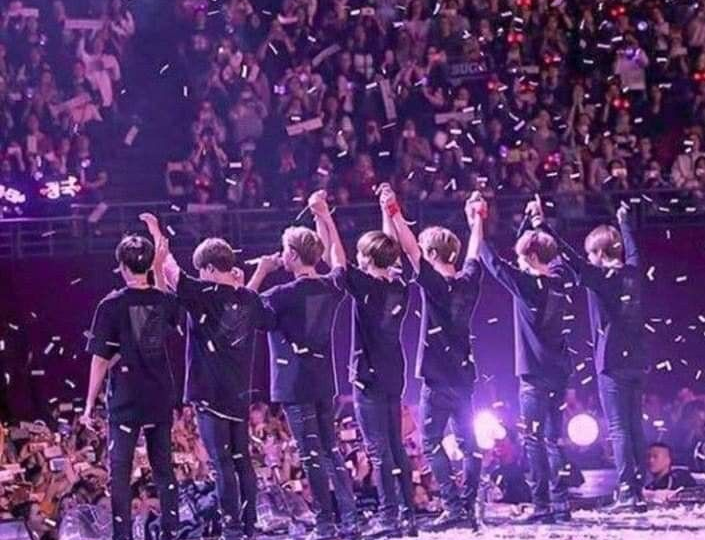 BTS: Почему концерт Джина оставил щемящую ностальгию?