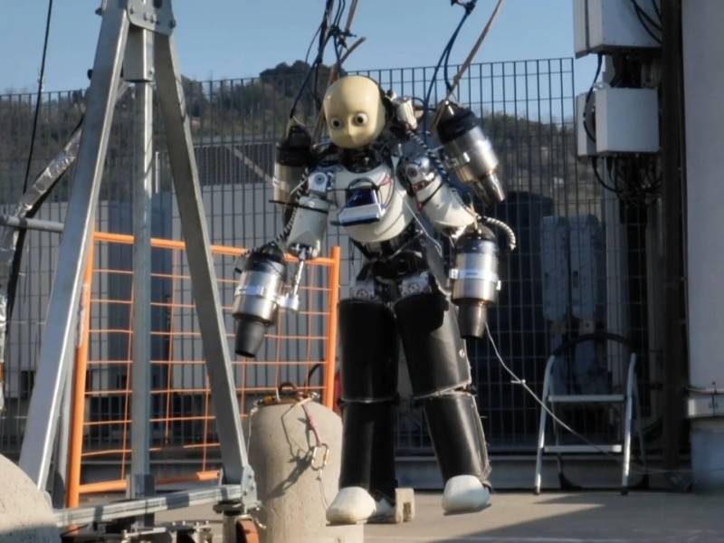    Реактивный гуманоид iRonCub3 научился летать и зависать в воздухе [ВИДЕО]