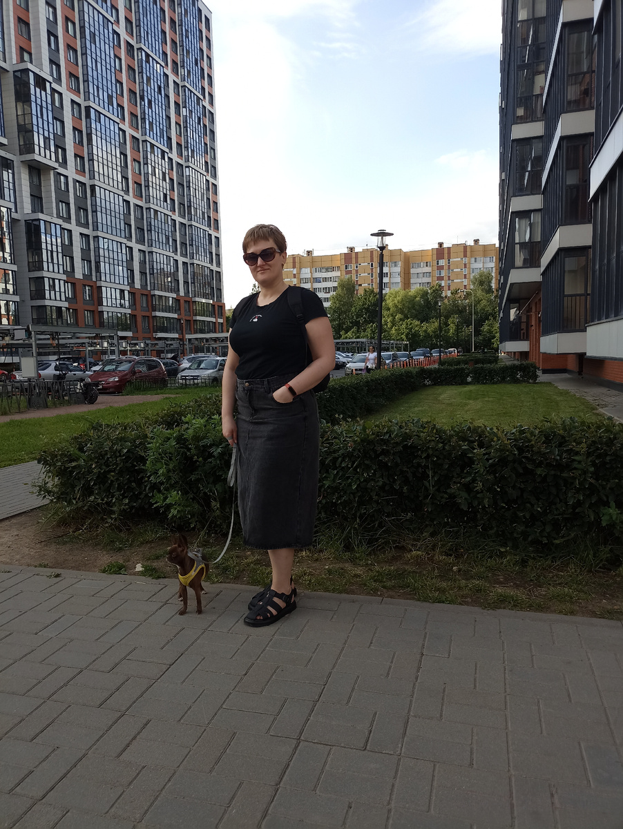 Автор канала. Девушка в плюсе