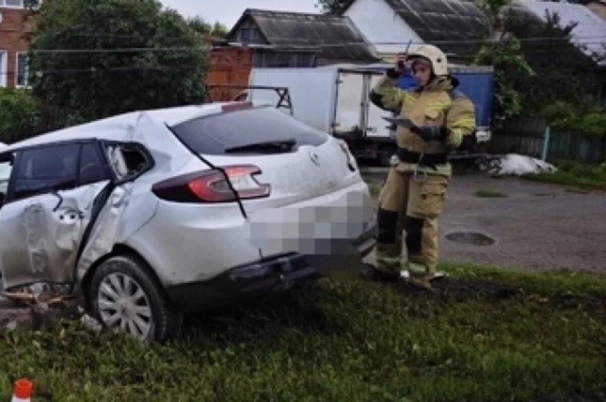   Сбивший столб электропередач водитель сбежал с места ДТП в Пермском крае
