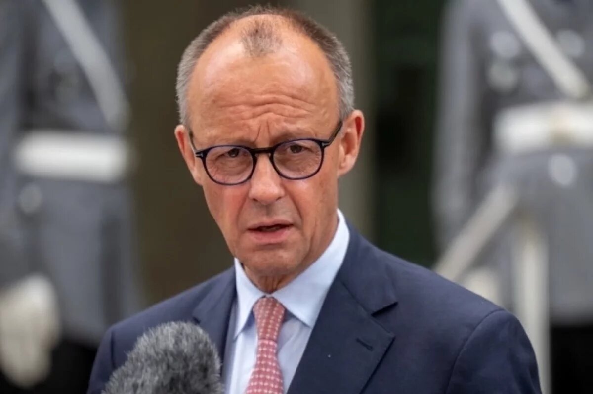    Мерц сказал, что не звонит Путину из-за опасений эскалации на Украине