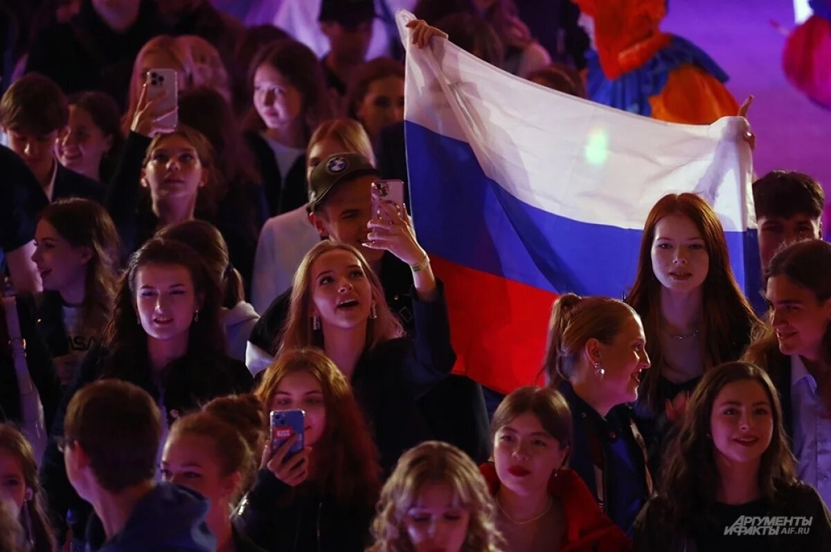    На главной выставке страны собрались 45 тысяч школьников.