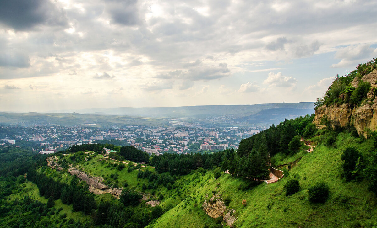 Вид на гору Красное солнышко