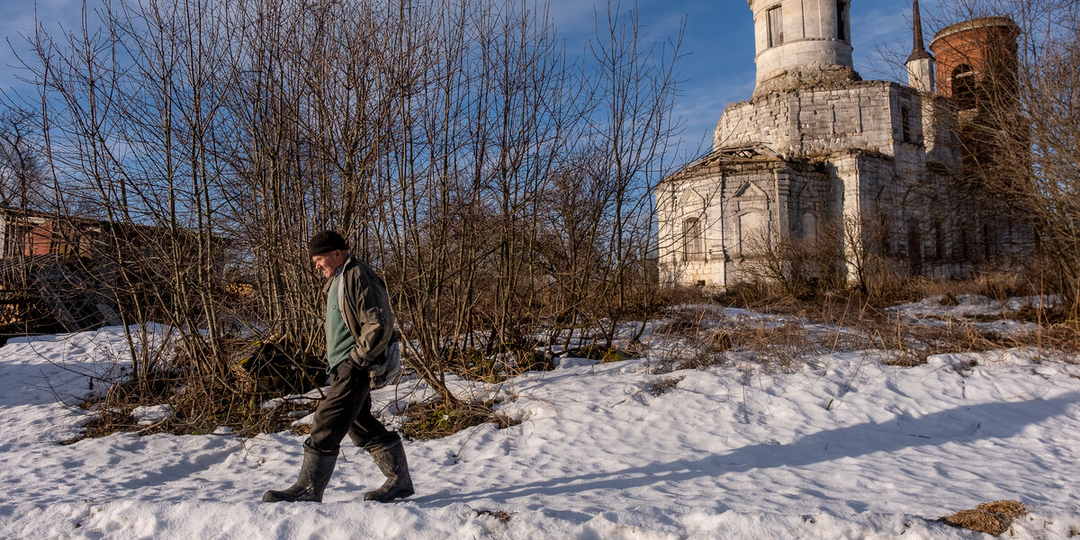 Как живёт последний житель в полузаброшенной деревне в Тверской области