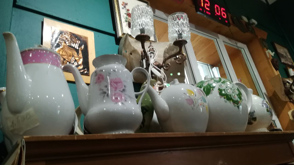 Чайники. Их ещё ольше, Это только часть. Листайте галерею.