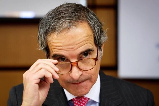    Рафаэль Гросси. Досье