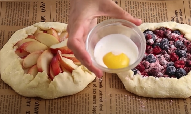 Открытые пироги на творожном тесте: летний вкус и минимум хлопот. Два уникальных рецепта