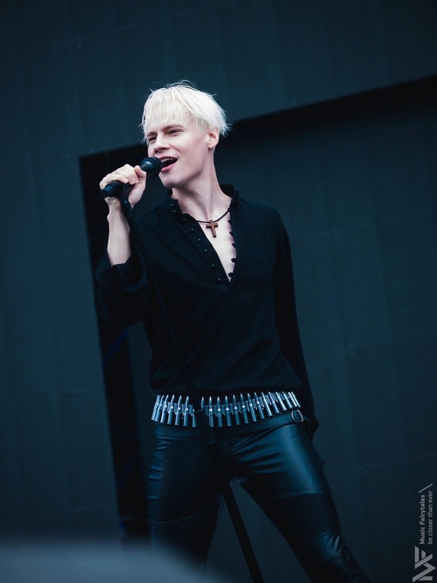 SHAMAN Ярослав Дронов. Фото с сайта фанклуба в ВК