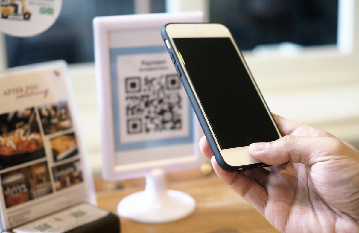 Apple Pay из России в 2025 году — как настроить оплату Айфоном в условиях блокировок