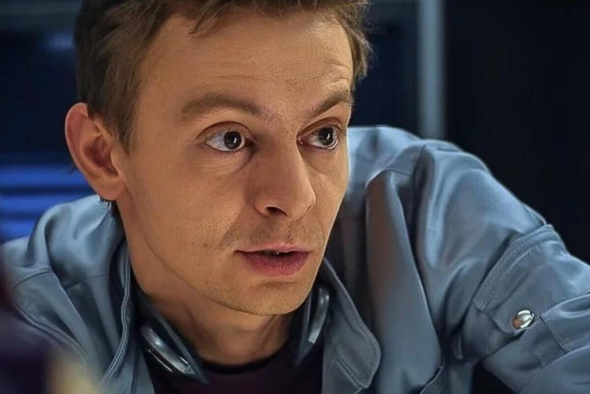    Евгений Кулаков в роли Ивана Тихонова в сериале "След". кадр сериала.