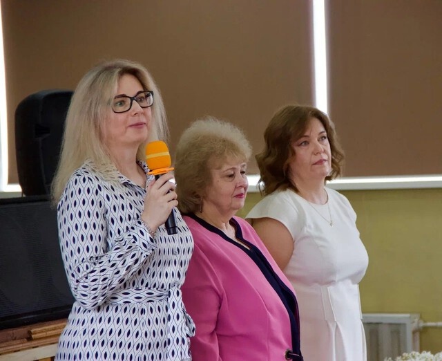 В тверской гимназии лучшим выпускникам вручили «Нобелевские премии»