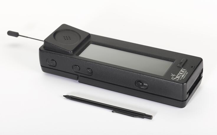 Первый сенсорный телефон IBM Simon