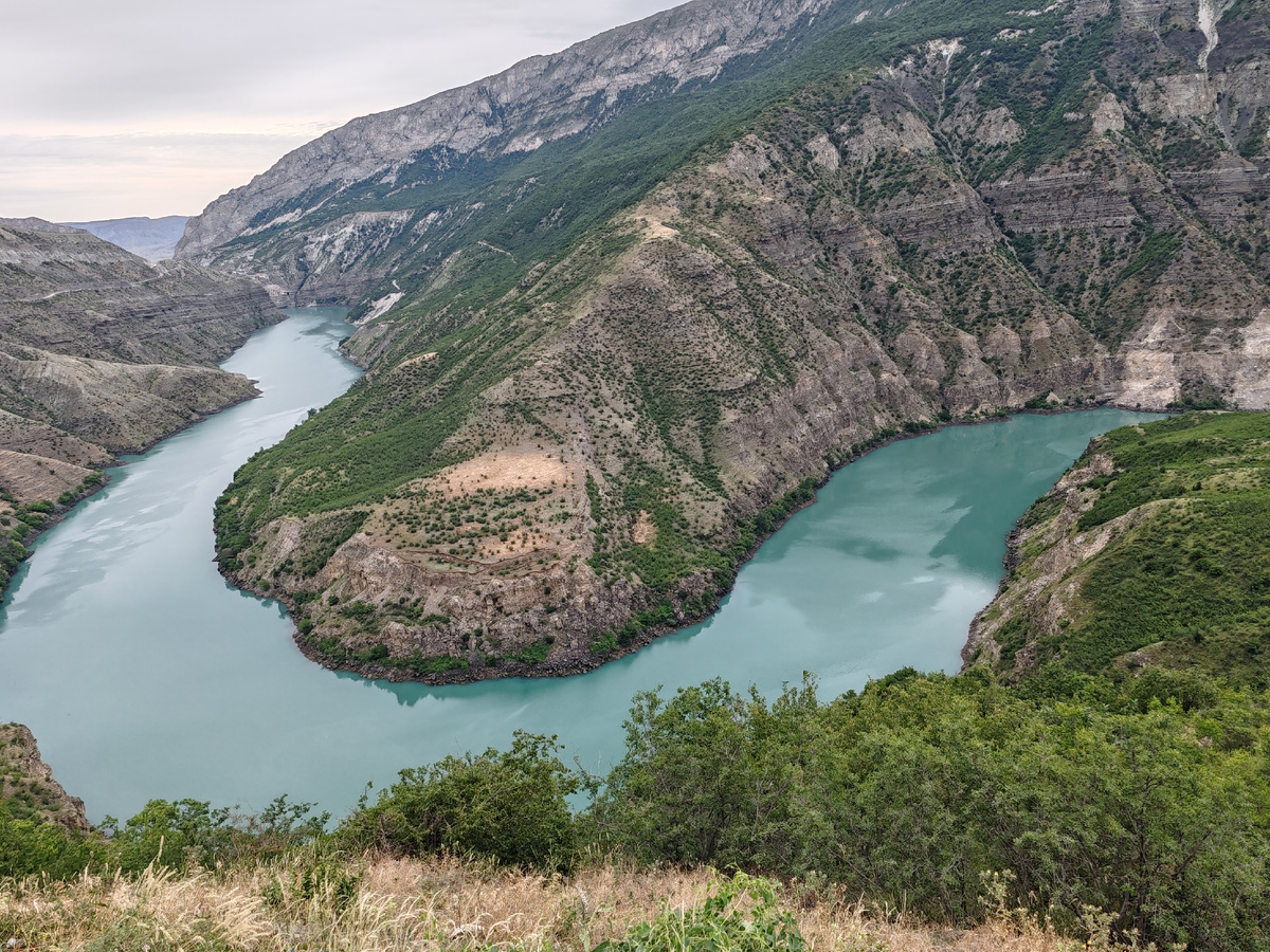 голубая вода Сулака