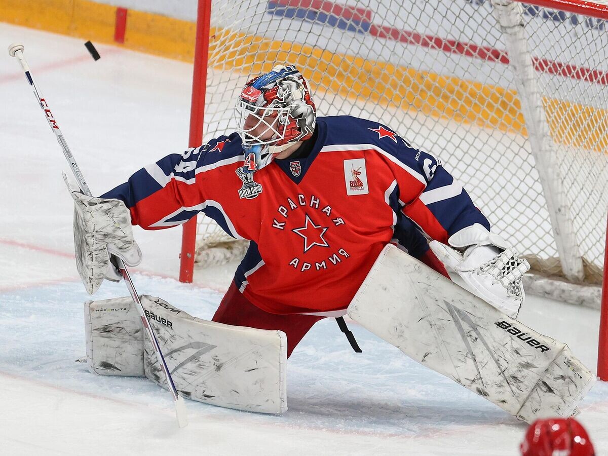    Голкипер "Красной Армии" Петр Андреянов© Фото : Пресс-служба ПХК ЦСКА, Елена Руско