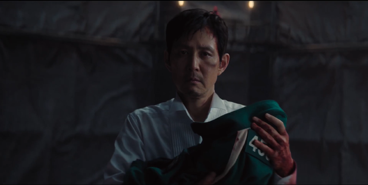 Сон Ки Хун (Игрок №456)  и  младенец (Игрок №222)