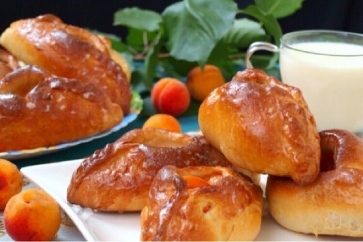 Пирожки с абрикосами