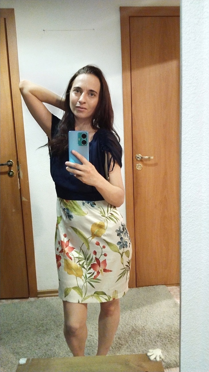 Тома, автор