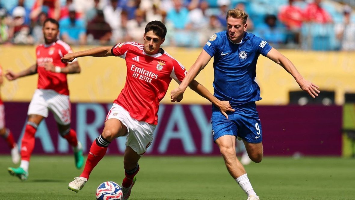    28 июня. «Челси» обыграл «Бенфику» (1:1, 3:0 д.в.). Reuters