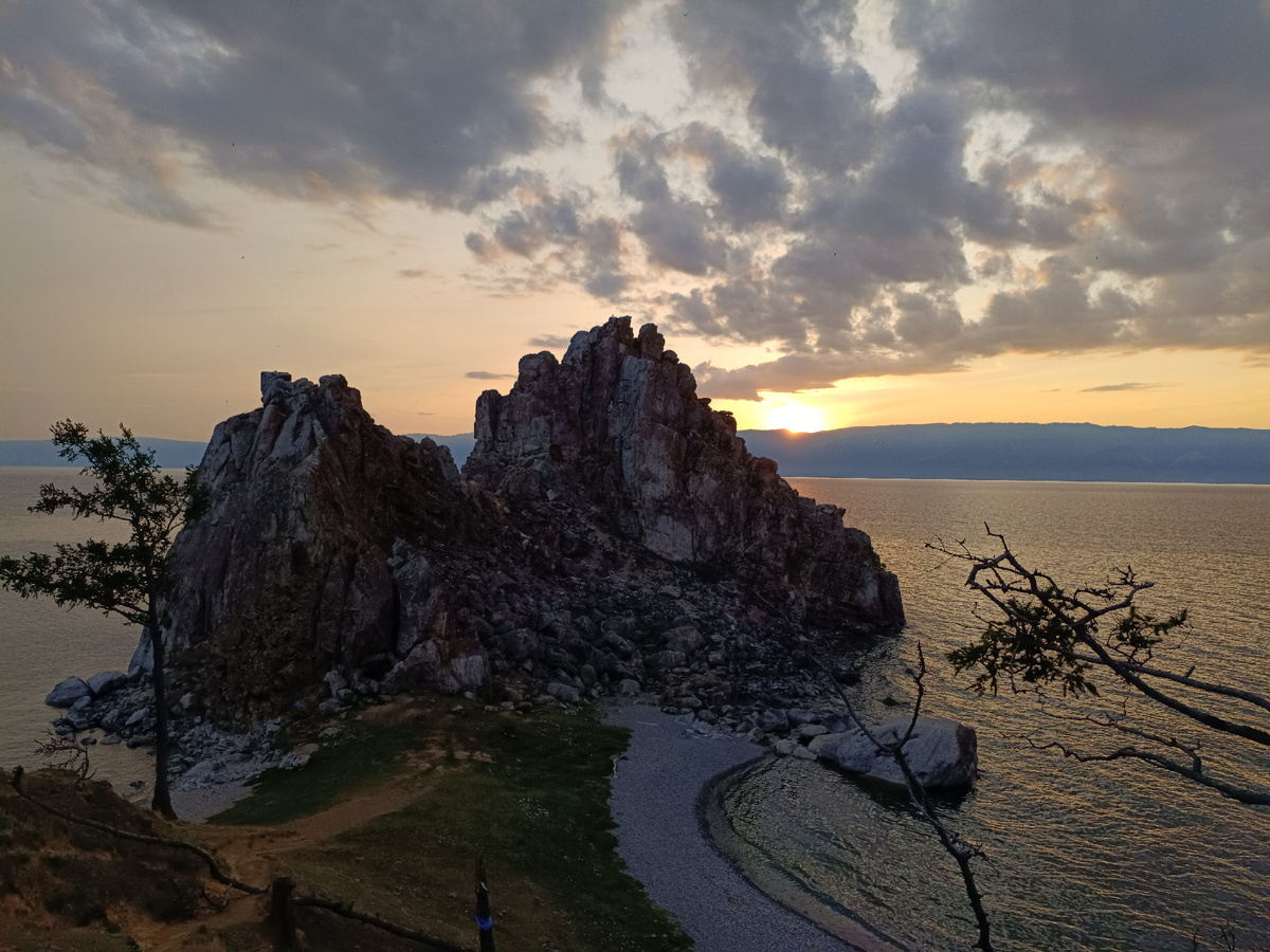 Скала Шаманка