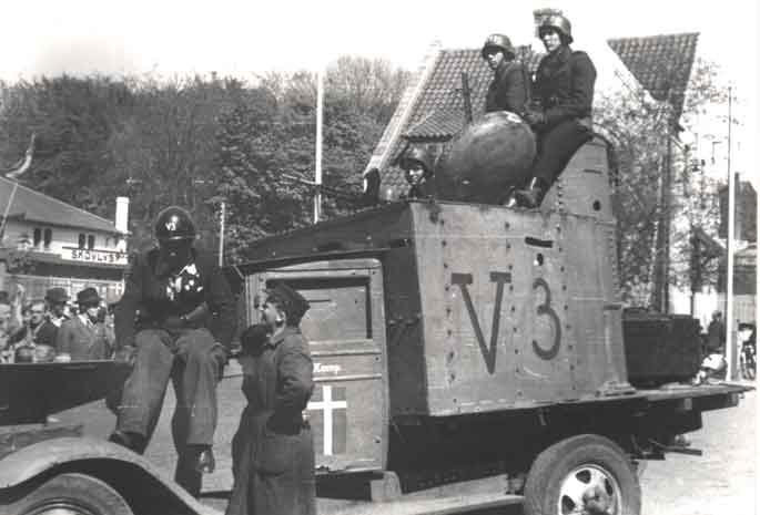        , 4  1945.