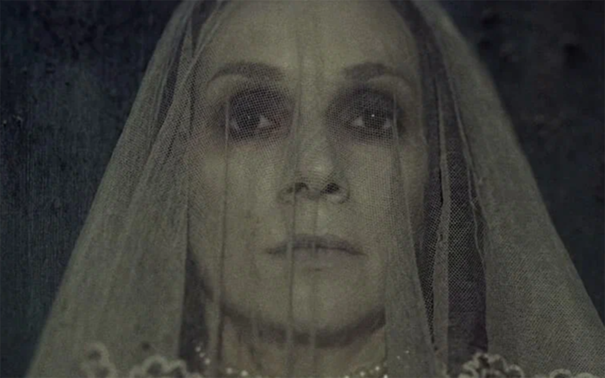 Кадр из фильма "Справочник зла"