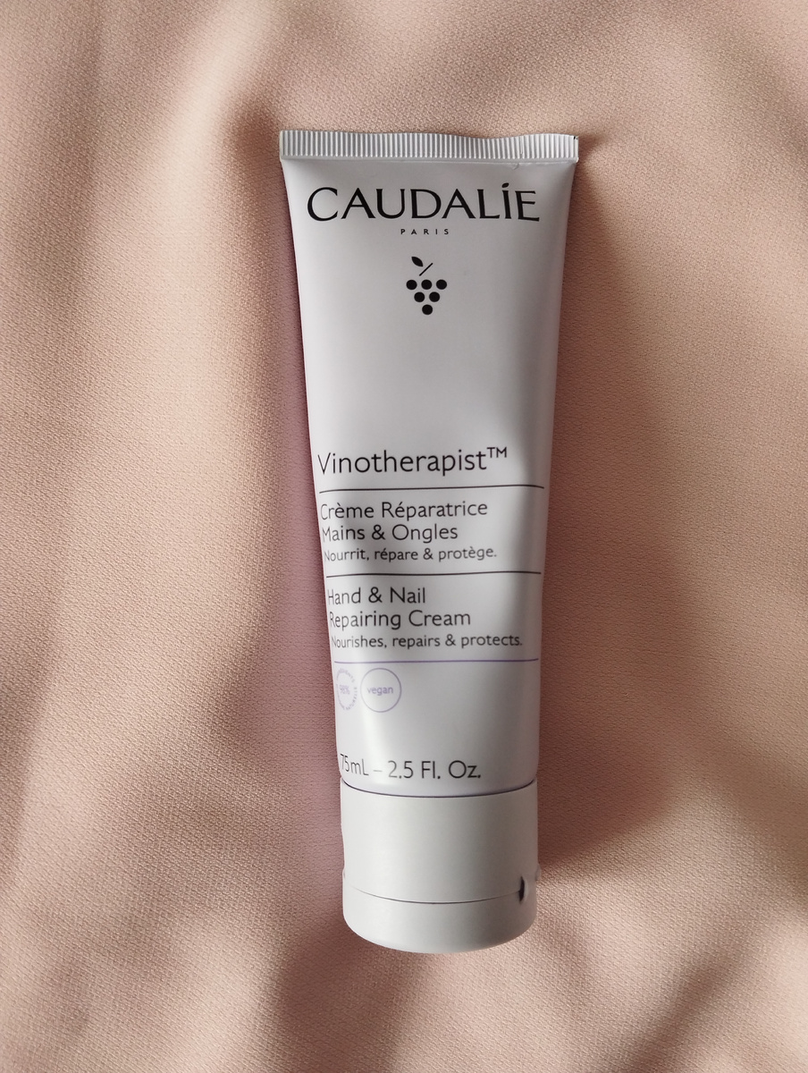 Увлажняющий крем для рук и ногтей Caudalie Vinotherapist. 
