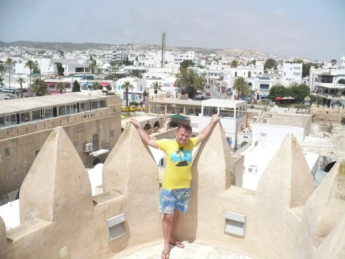 Тунис. Крепость в старом Хаммамете