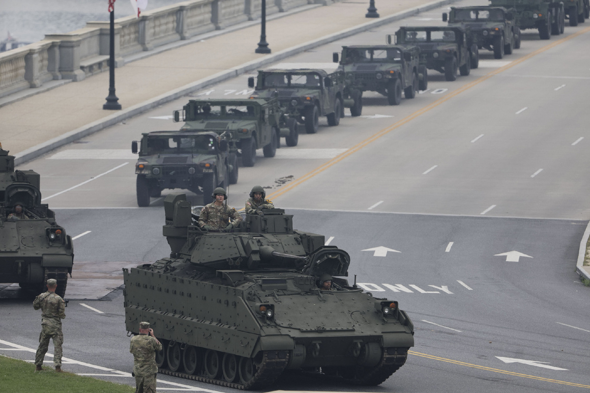 Allison Dinner - Pool via CNP / Consolidated News Photos / Global Look Press